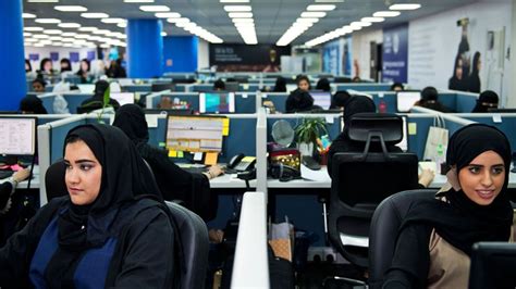 saudi arabia women working